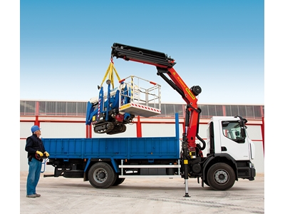 6100 Kg (25.3 Mt.) Araç Üstü Katlanır Bomlu Mobil Vinç - 3
