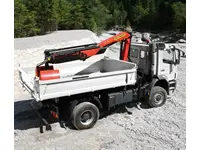 Grue mobile sur camion pliable à flèche de 5700 kg (14,1 mètres)