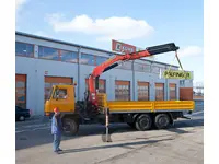 Grue mobile sur camion pliable à flèche de 8500 kg (23,1 mètres)