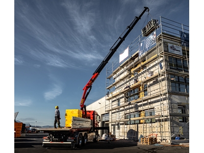 10000 Kg (21.3 Mt.) Araç Üstü Katlanır Bomlu Mobil Vinç - 4