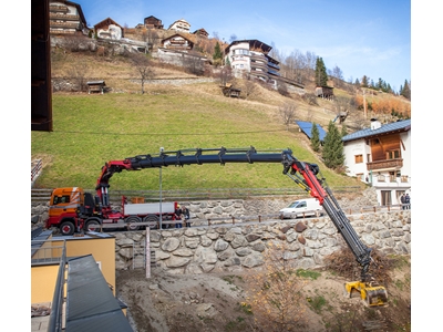 32 Ton (20.8 Mt.) Araç Üstü Katlanır Bomlu Mobil Vinç - 1