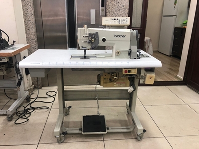 F40 Electronic Thread Trimming Double Needle Lockstitch Sewing Machine - 1
