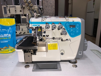 Jack Automatic 5-Thread Overlock Machine - 1