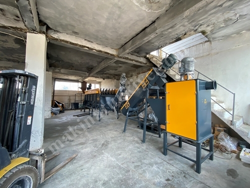 500-600 Kg / Saat Kapasite Dikey Plastik Santrifüj