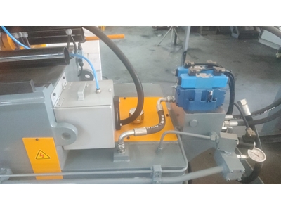 130 Ton Sıcak Kamara Metal Enjeksiyon Makinası - 6