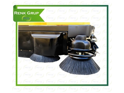 180 Lt Garbage Capacity Electric Road Sweeper - 5