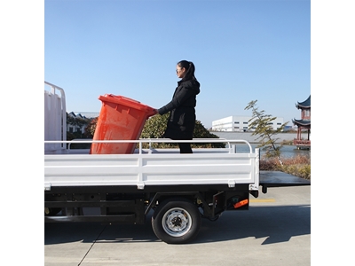 Véhicule utilitaire électrique avec lift hydraulique 72V - 2