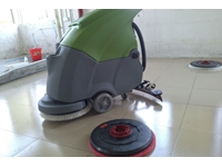 Mn V5 Battery Powered Push Type Marble Floor Cleaning Machine - 2