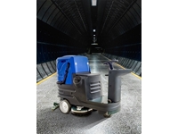 Nettoyeuse de sol à conduite à sec et humide Mn V6 - 1
