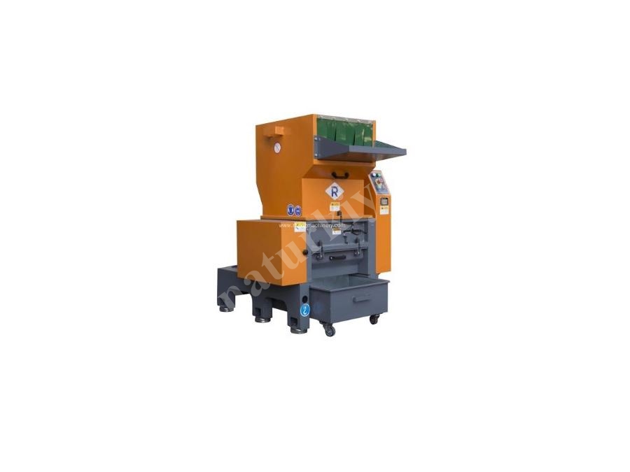 270 - 2500 Kg / Saat Güçlü Plastik Kırma Makinası