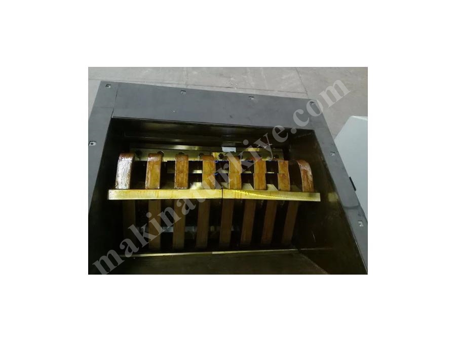 270 - 2500 Kg / Saat Güçlü Plastik Kırma Makinası