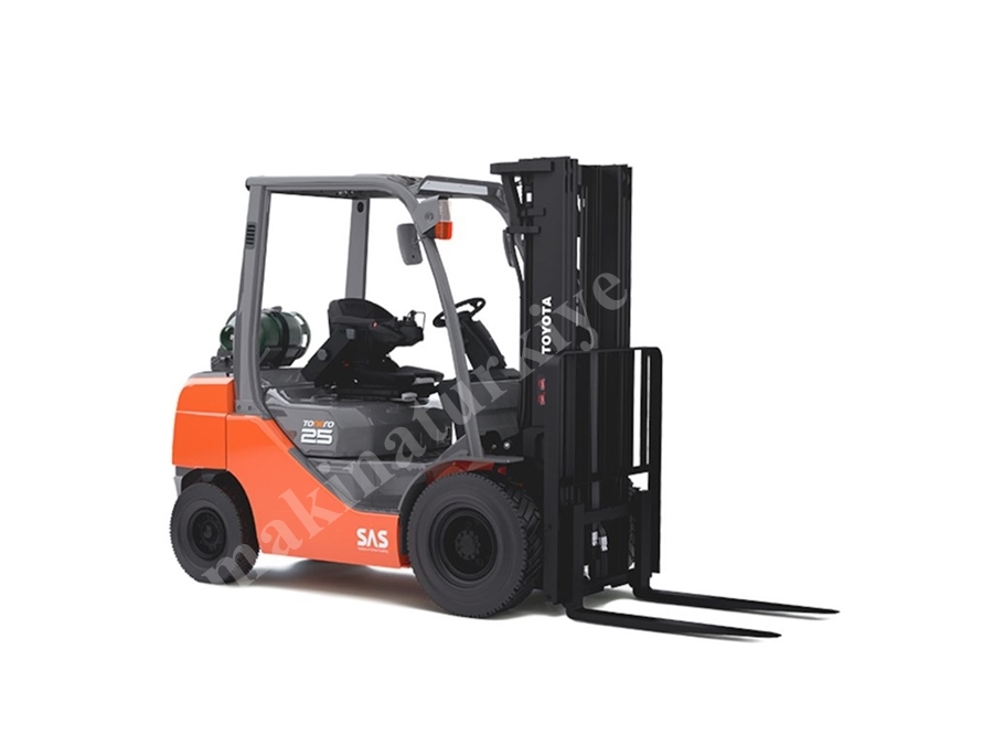 2000 Kg 7 Metre Lpg'li Forklift