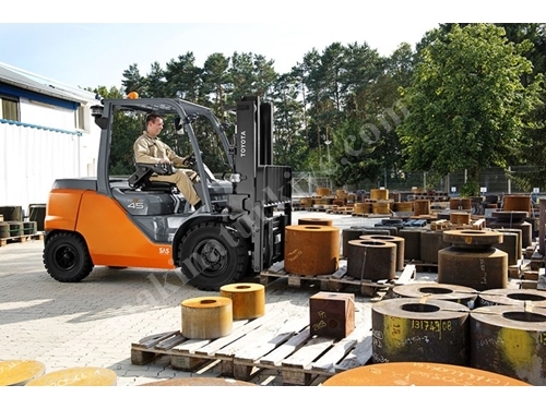 4500 Kg 6 Metre Lpg'li Forklift