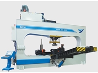 Hydraulische Presse mit Manipulator für 150-600 Tonnen - 0