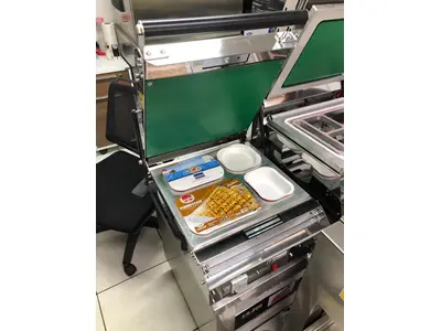 Machine de fermeture de plateau en carton 4 en 1