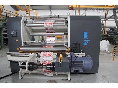 Machine d'enroulement et de transfert de papier pressé - 4