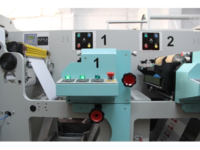Machine d'impression d'étiquettes flexographiques - 6