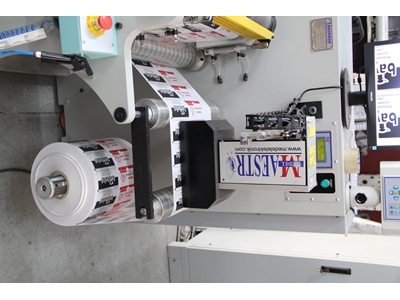 Machine d'impression d'étiquettes flexographiques - 10