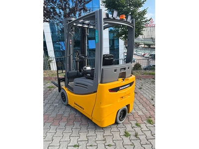 Junheinrich 1.6 Ton Akülü Forklift Kiralama - 3
