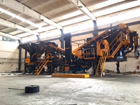 75-120 Ton/Hour Mobile Reversible Stone and Ore Crusher - 1