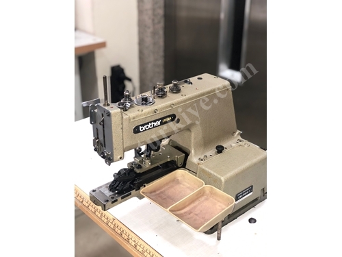 916 Mechanical Button Sewing Machine