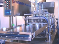 Machine de remplissage de yaourt liquide linéaire à 7200 pièces/heure - 10
