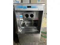 Машина для наполнения мороженого с тремя рукавами