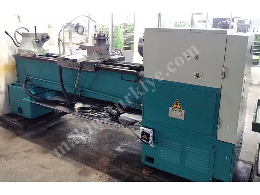 Ø500 mm Çap Universal Torna Tezgahı