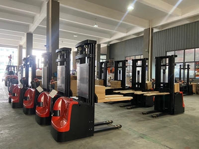 1,5 Ton 3000 Mm Akülü İstif Makinası - 3