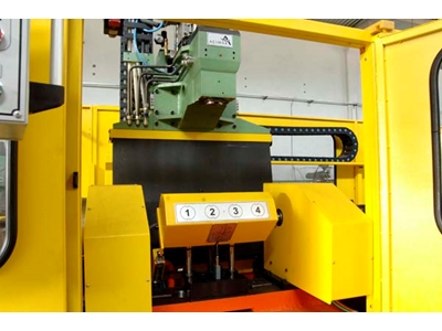 1700 mm Dört Eksenli Boru Profil Delme Makinası - 3
