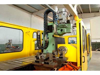 1700 mm Dört Eksenli Boru Profil Delme Makinası - 2
