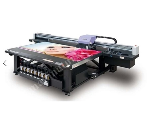Imprimante UV Flatbed 6 couleurs 2500x1300 mm