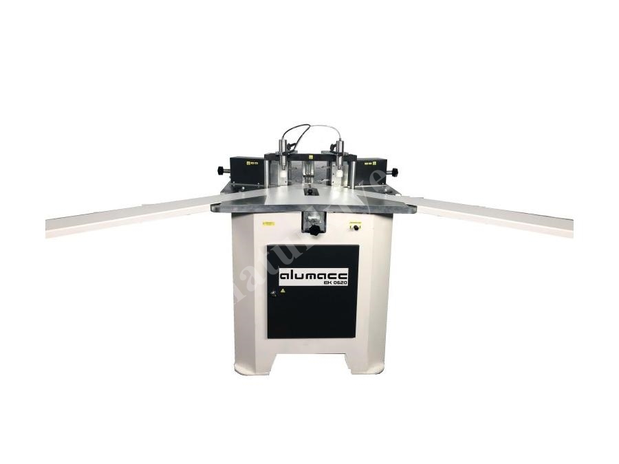 6000 Kg Aluminium Corner Crimping Machine