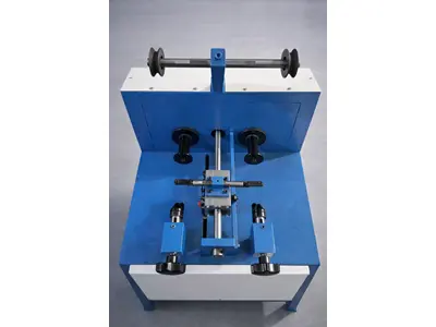 Machine à enrouler fil à 2 yeux