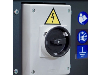 18 - 30 Boxes / Minute (100-500 mm) Smart Box Strapping Machine - 1