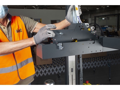 Machine d'emballage de cartons semi-automatique intelligente de 50 à 75 mm - 2