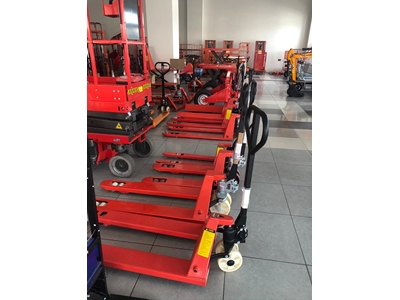2500 Kg Döküm Pompalı Manuel Transpalet - 0