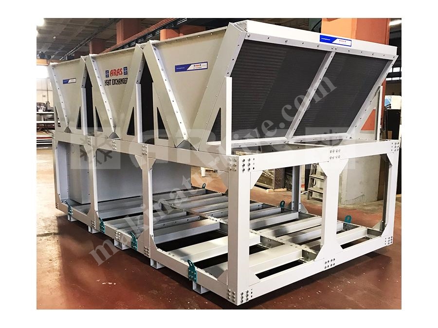 Dik Tip Su Soğutmalı Chiller