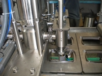 Maschinen zur Befüllung von Flüssignahrungsmitteln mit Käse und Margarine mit einer Kapazität von 2000 Stück/Stunde - 1