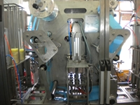 Maschinen zur Befüllung von Flüssignahrungsmitteln mit Käse und Margarine mit einer Kapazität von 2000 Stück/Stunde - 0