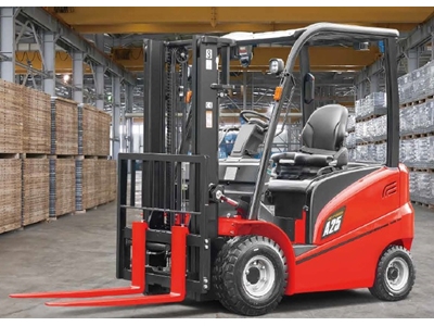 3 Ton 4500 mm Tripleks Asansörlü Akülü Forklift
