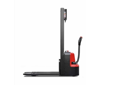 1.5 Ton 3300 mm Dubleks Akülü İstif Makinesi