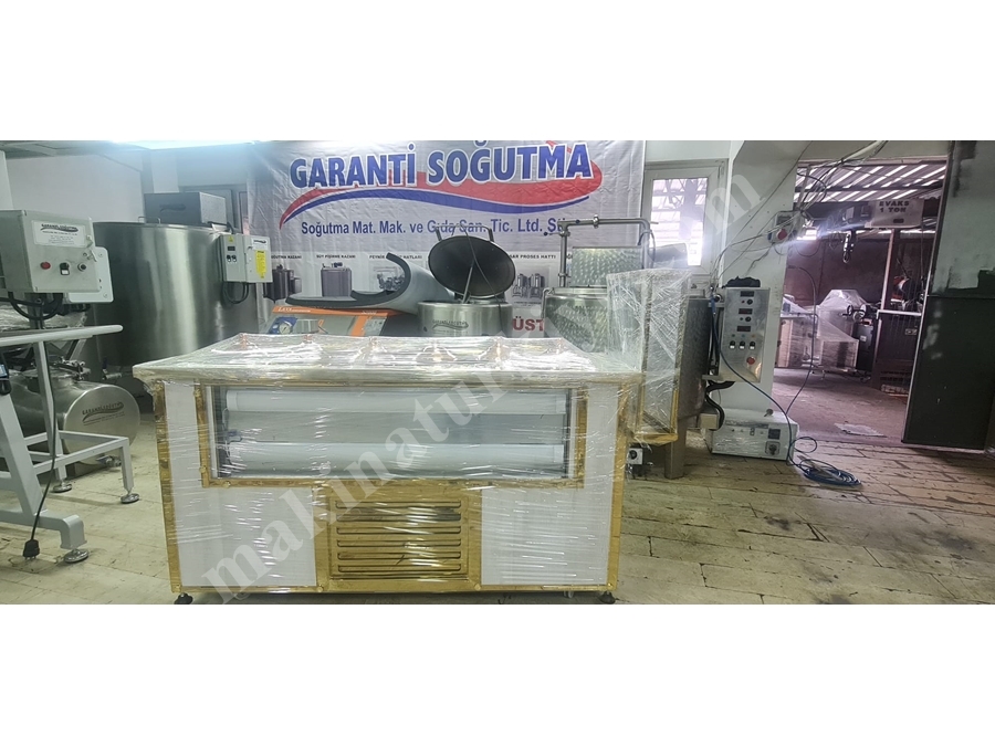4'lü Soğutuculu Dondurma Reyonu