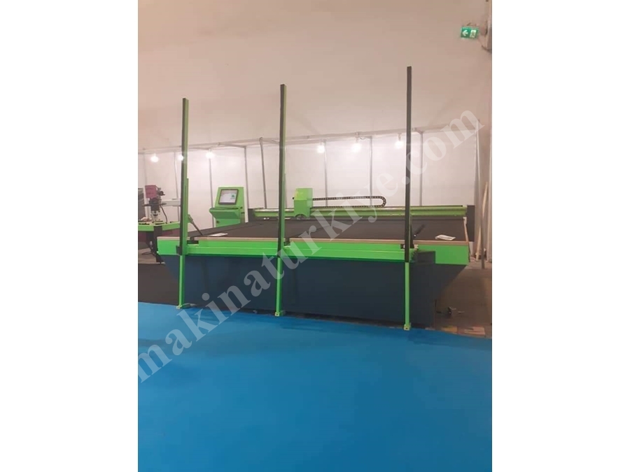 CNC Cam İşleme Ve Cam Kesim Makinası