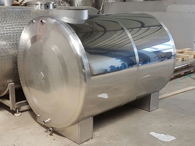 300 Litre Tek Cidarlı Süt Depo ve Nakil Tankı