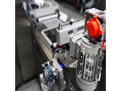 7-8 Strokes / Minute Thermoforming Packaging Machine - 8