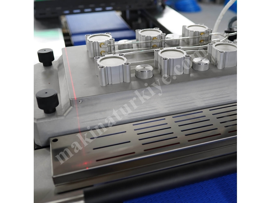 7-9 Strokes/Minute Thermoforming Packaging Machine