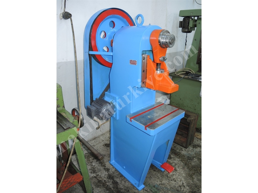 15 Ton Volantlı Eksantrik Pres