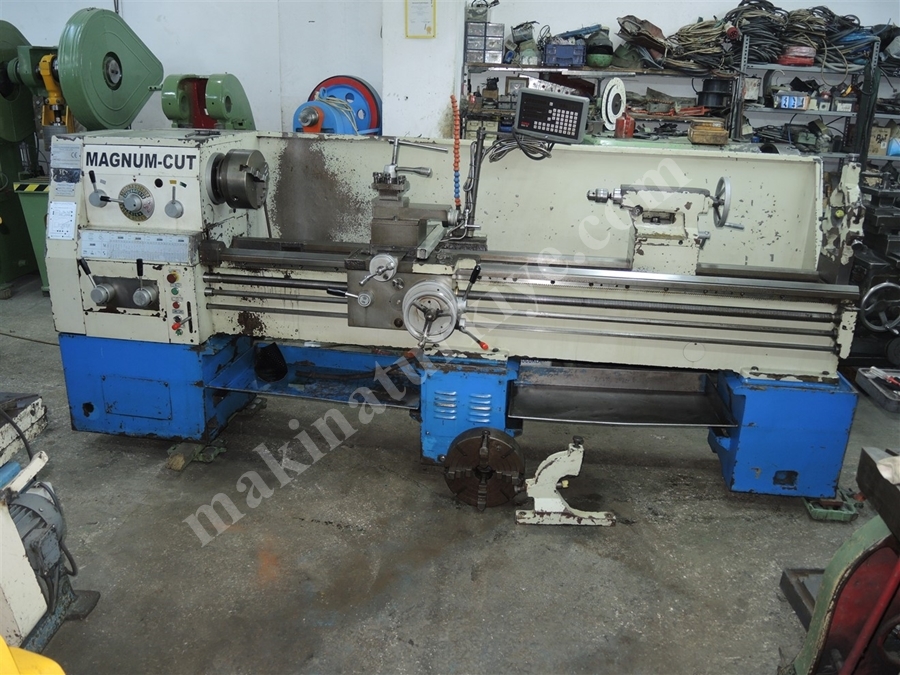 2000 mm (500 Çap) Dijitalli Üniversal Torna Tezgahı