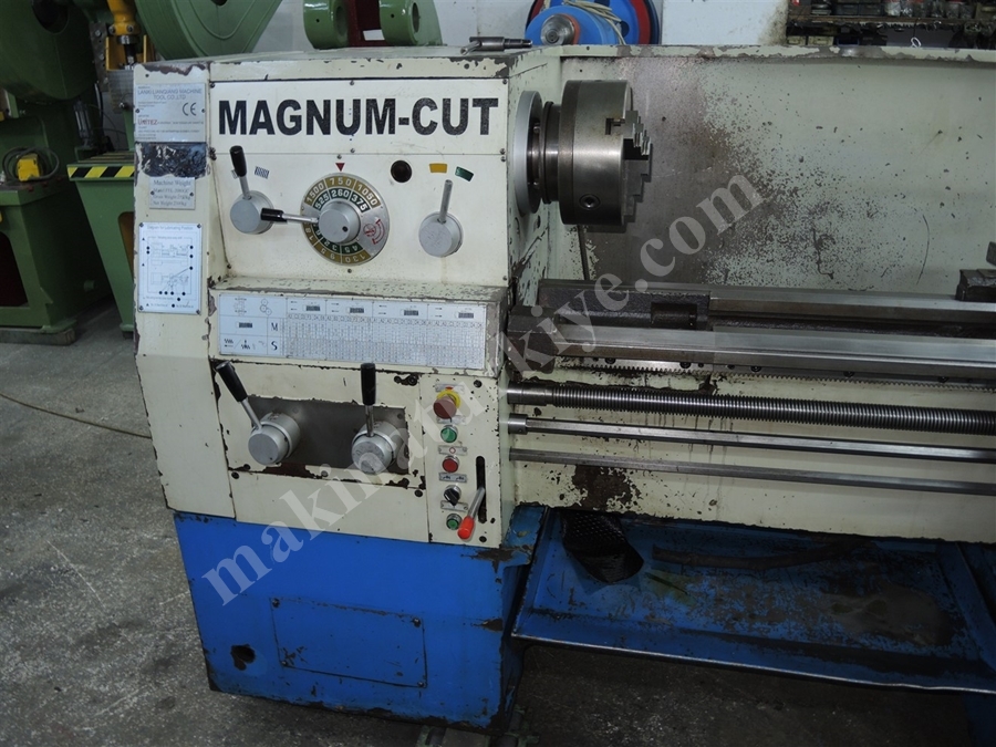 2000 mm (500 Çap) Dijitalli Üniversal Torna Tezgahı